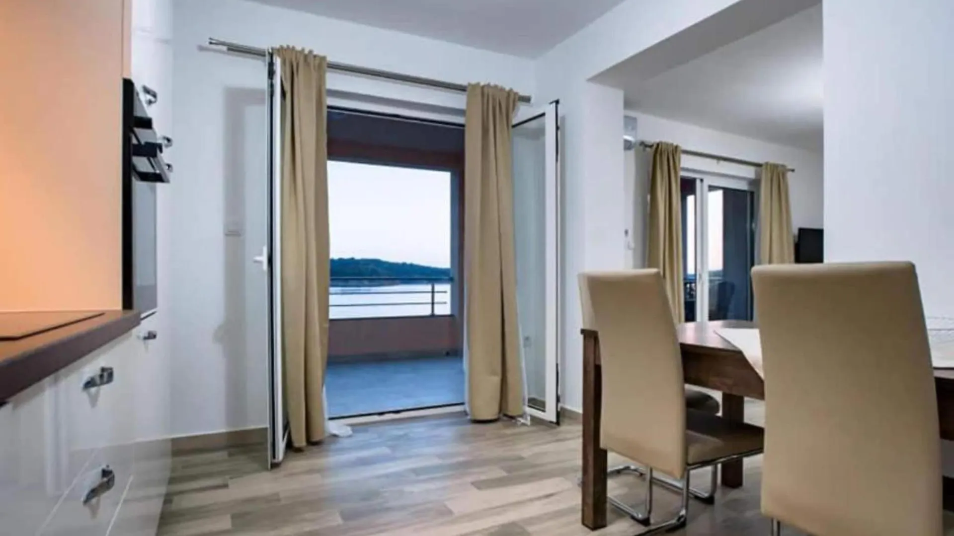 Sea View Apartment 1 Rab Town